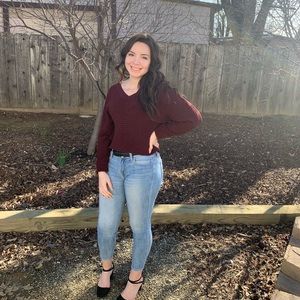 Meet your Posher, Yalaina